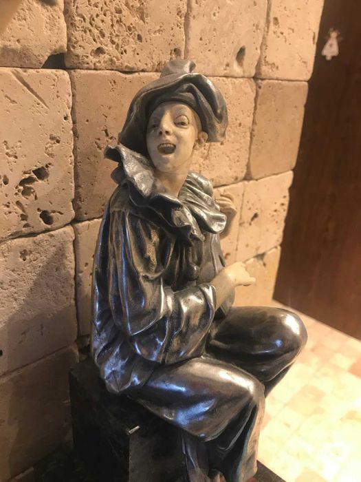 Продавам статуетки