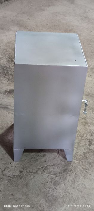 Seyf yangi temirdan yasalgan
