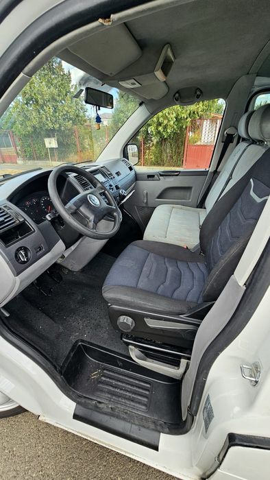 Vw  T5  an  2006.  4×4