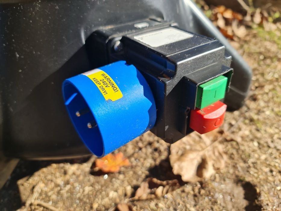 Дробилка за ябълки Speidel, 2,2 kW, като нова, оригинална цена 1875 лв