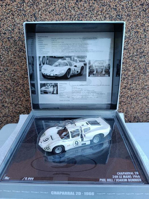 Minichamps 1:43 Chaparral 2D 24h Le Mans 1966 Phil Hill Joakim Bonnier