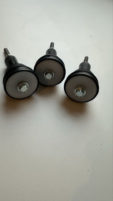 Траспортни болтове за паралня AEG