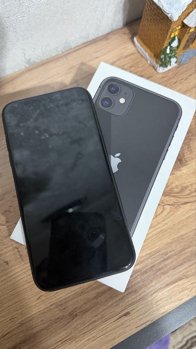 Продам iphone 11.