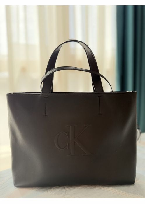 Дамска чанта Calvin Klein