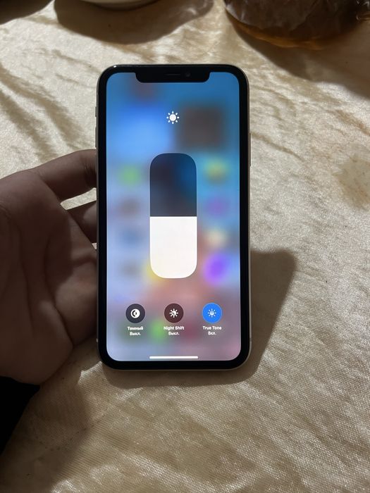 У iPhone 11 идеальная гарантия, вы можете связаться с нами свободно