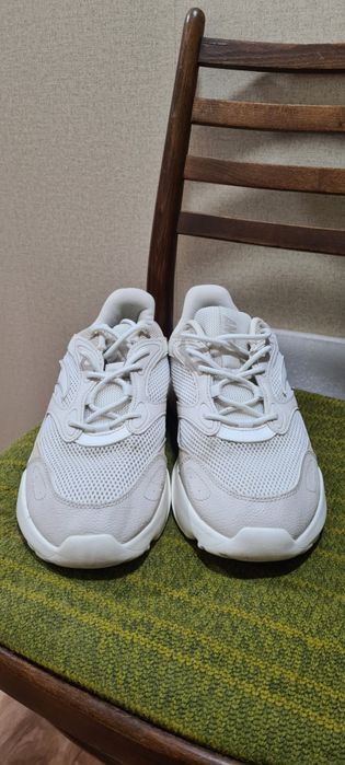 Продам кроссовки