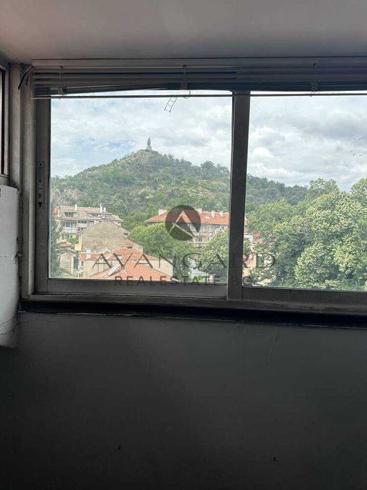 оф.23360 Многостаен обзаведен/ Супер център