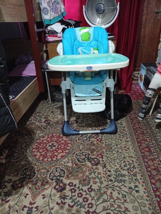 Стульчик для кормления.