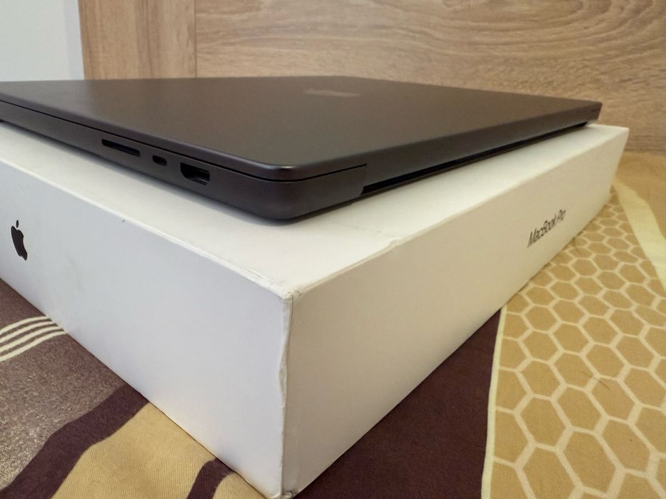 Apple Macbook Pro M3
