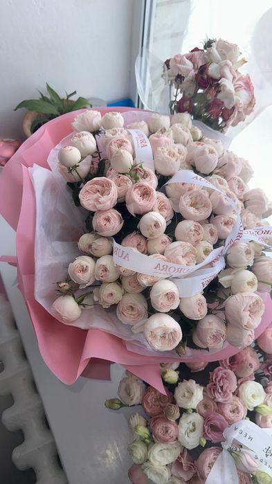 Пионовидные цветы продам