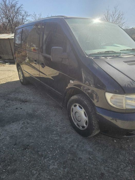 Dezmembrez Mercedes Vito 2.2 CDI 2003