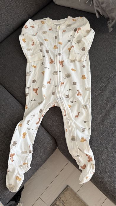 Set pijamale H&M, masura 1 1/2 - 2 ani. Stare foarte buna