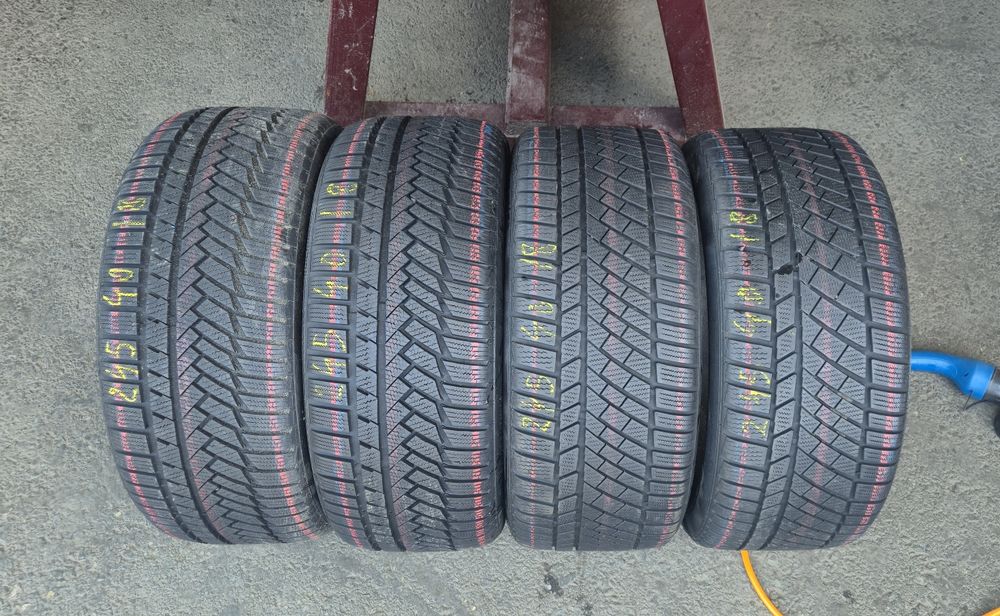 SET Anvelope 245/40/18 M+S Iarna Continental