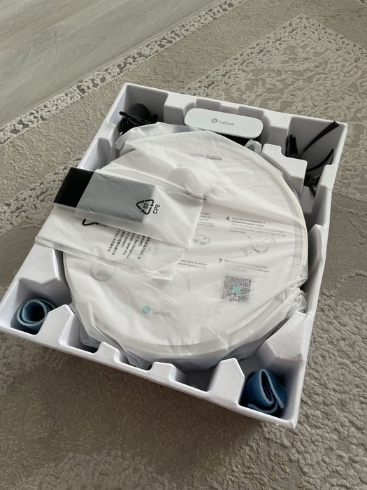 Продам робот пылесос Новый