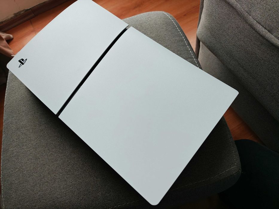 Playstation PS5 Slim Digital 825GB Garanție Decembrie 2027