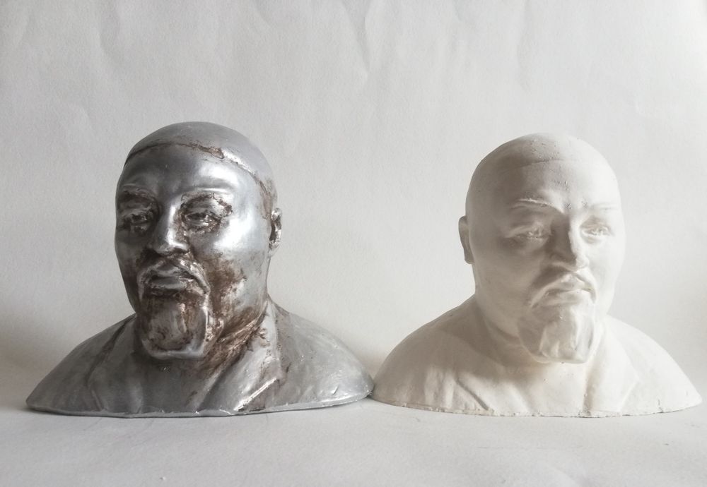 Бюст Абая. Из гипса.