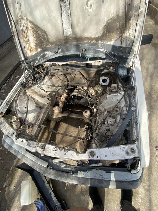 Мерс 190 на разборе