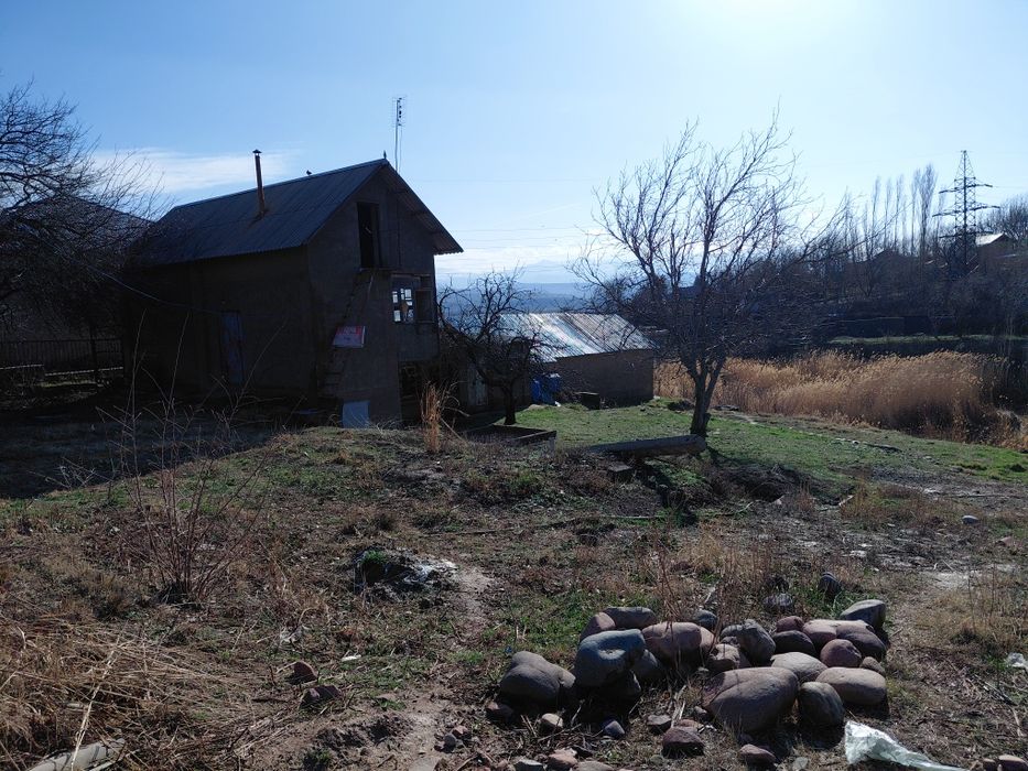 Продаётся дача  с Теплицей