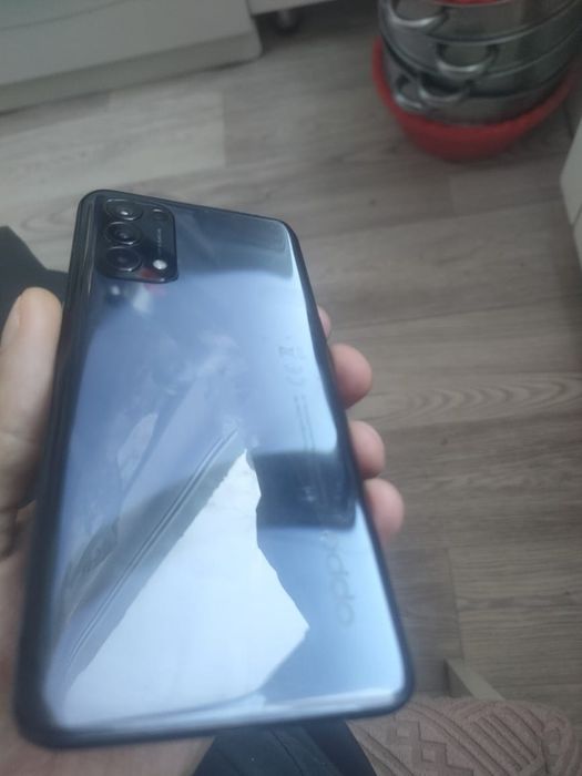 Продам смартфон орро Рено 5