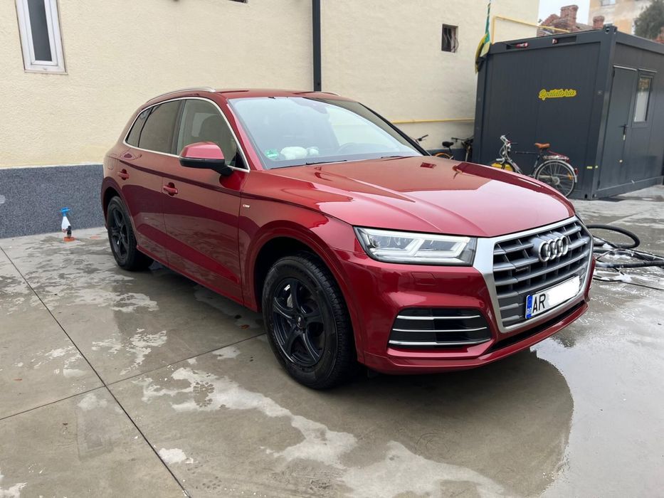 Audi Q5 2.0 TDI 190 cp S-line Plus S-tronic quattro