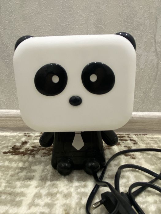 Chiroyli va foydali panda tungi lampa,