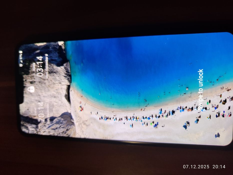 LG V50 с 2 кейса и зарядно