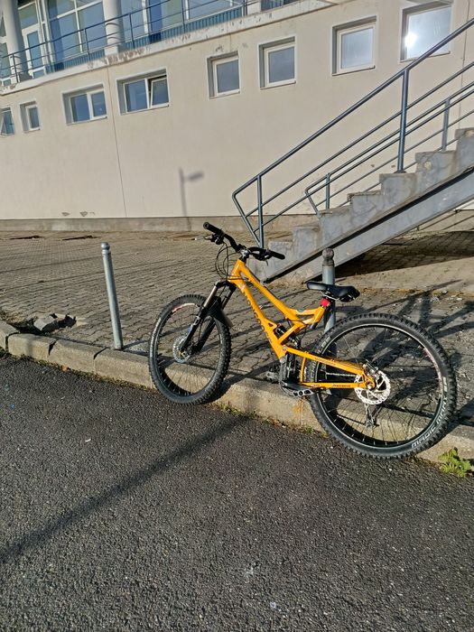 Mongoose full suspension