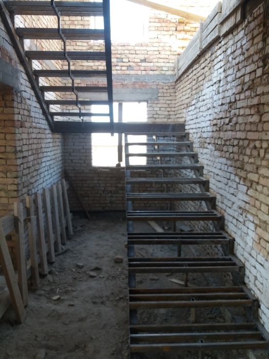 Металокаркас лестниц.  Разных видов