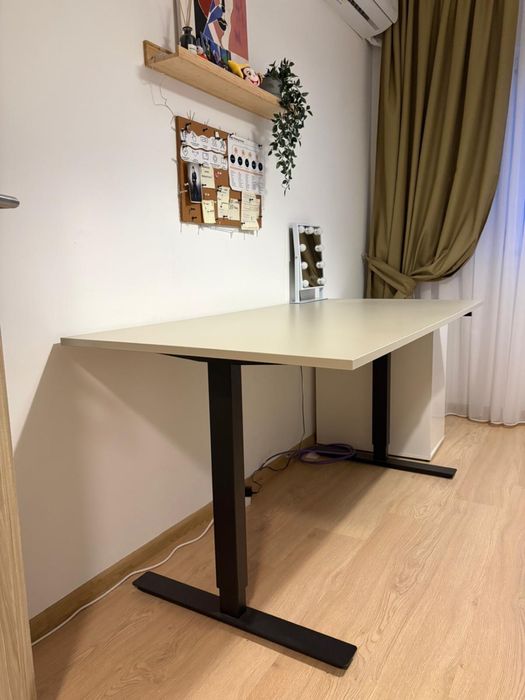 Birou inaltime reglabila IKEA