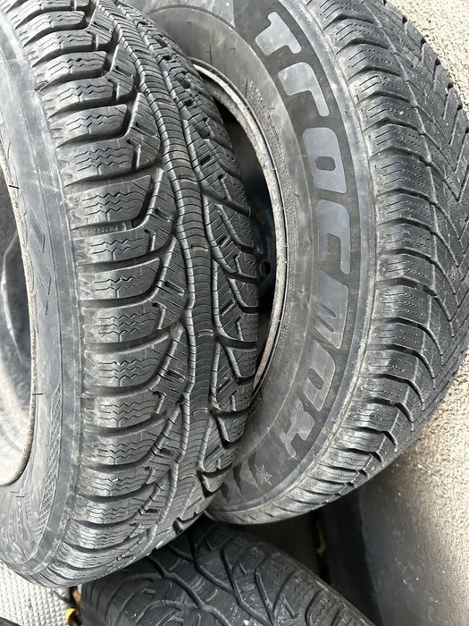 Зимни гуми с джанти 155/80/13