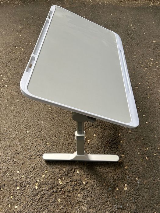 Детский столик рисовальный