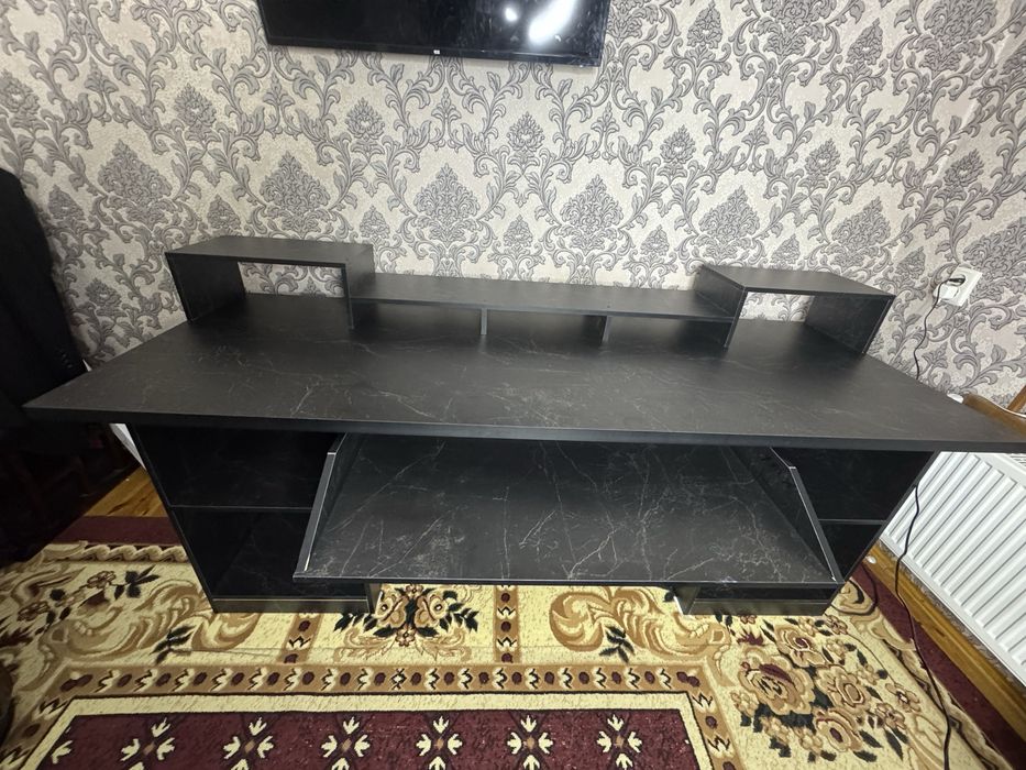 студиия учун стол сотилади новый