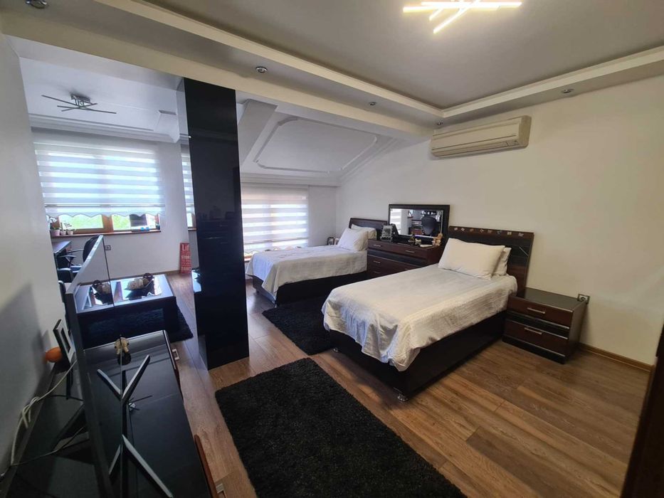 Луксозеен Мезонет с Три Спални в кв. Любен Каравелов, гр. Хасково