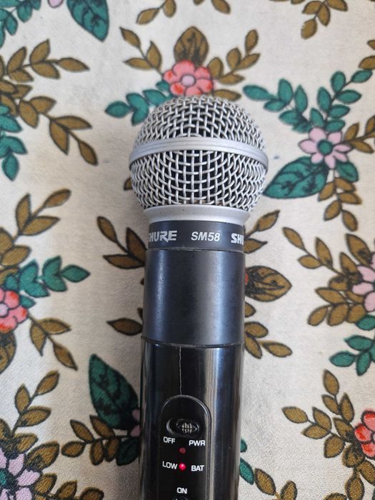 Безжичен микрофон Shure SM58