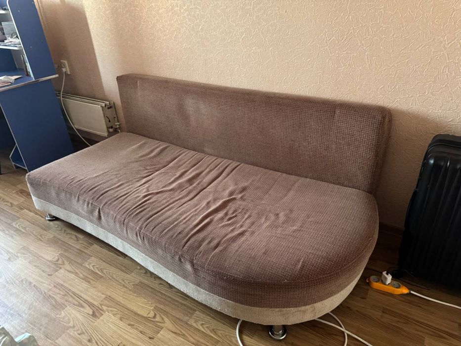 Отдам угловой диван