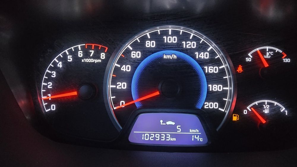 Hyundai i10 2017 - 102950 km, benzina, climatronic, AC,pilot automat,RATE TBI