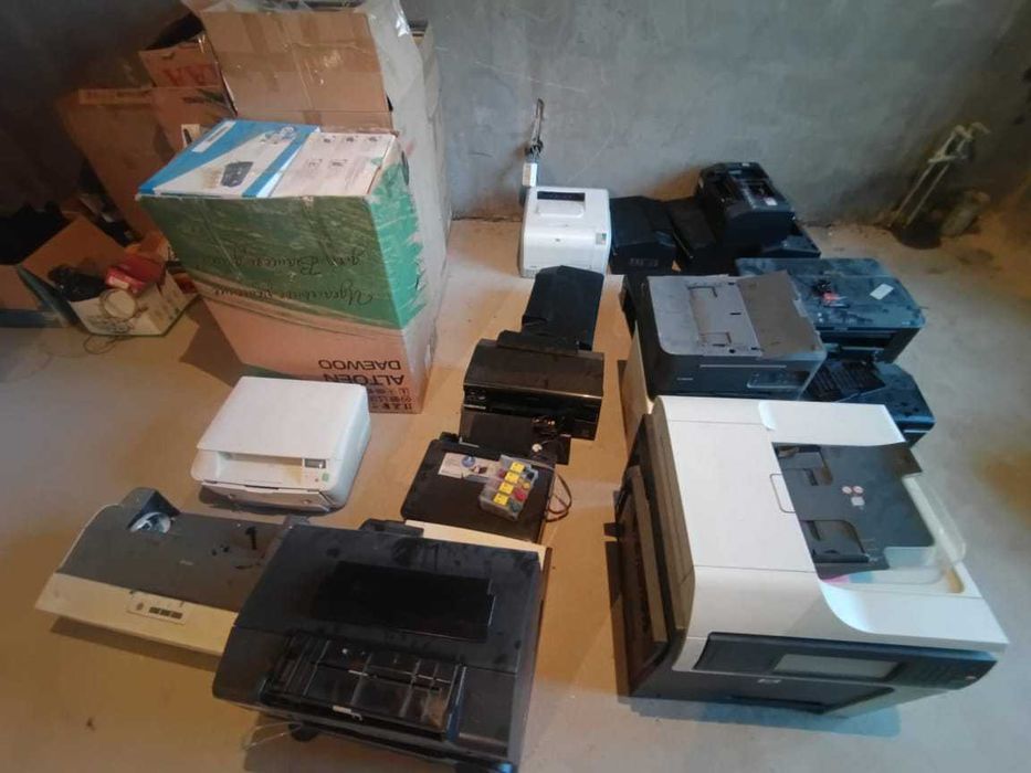 Продам принтера сервис-центр срочно: 1 млн