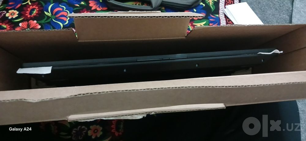 Yangi Lenovo V15 G6 ITN noutbuki sotiladi!
• Holati: Mutlaqo yangi, qu