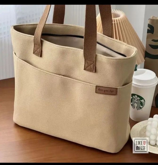 Сумка новая на молнии.