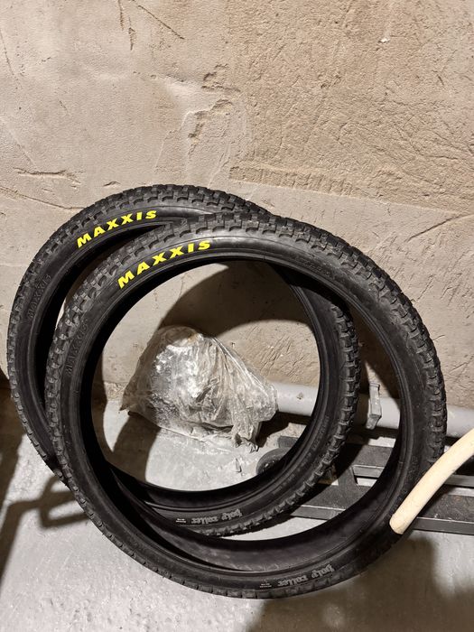 продам покрышки на бмх MAXXIS