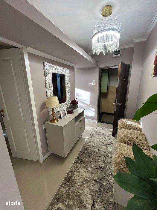 De vanzare apartament cu 2 camere, renovat,mobilat si utilat 53500euro