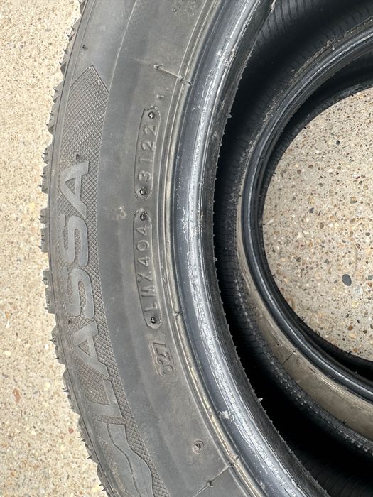 Продавам гуми карани един сезон, с размер  на грайфера 7-7,5 мм.