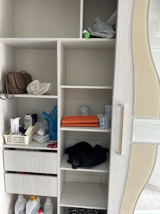 Шкаф для прхожей .