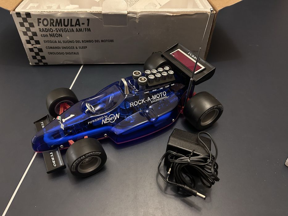 Radio-desteptator Formula 1