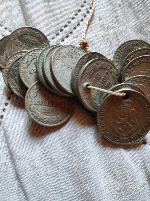Продавам сребърни български монети левове стотинки драхми
