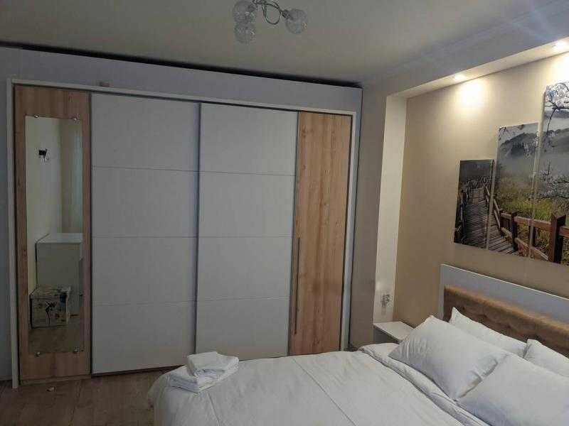 Нов тристаен апартамент в к-с Лазур