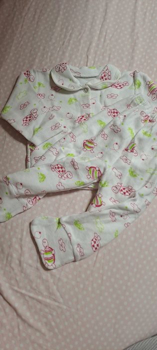 Бебешка пижамка.