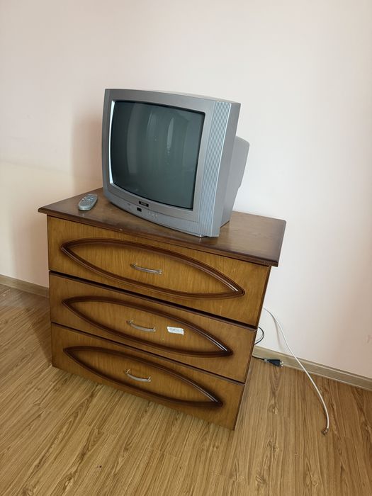 Vand mobila  pret negociabil