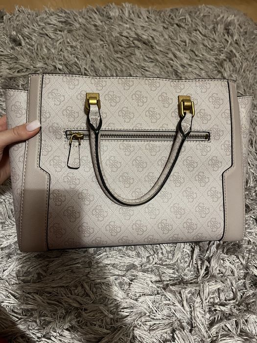 Чанта Guess оригинална