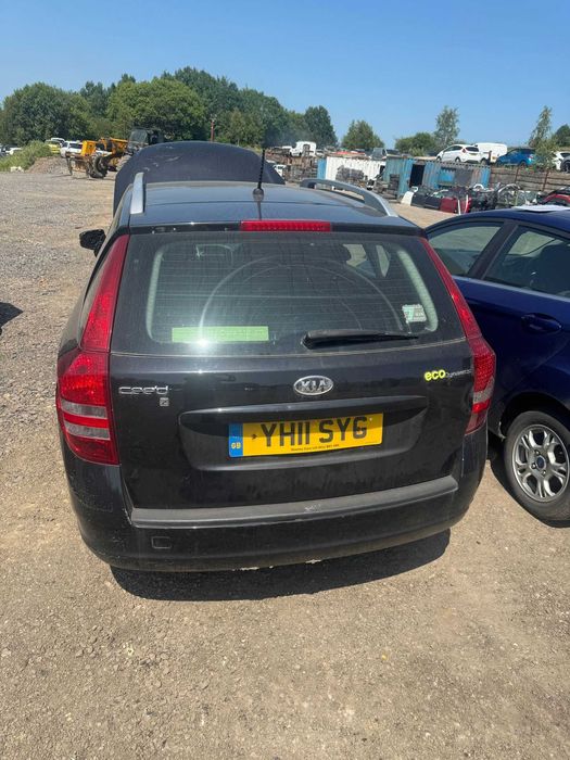 Dezmembrari Kia Ceed  1.6 CRDI